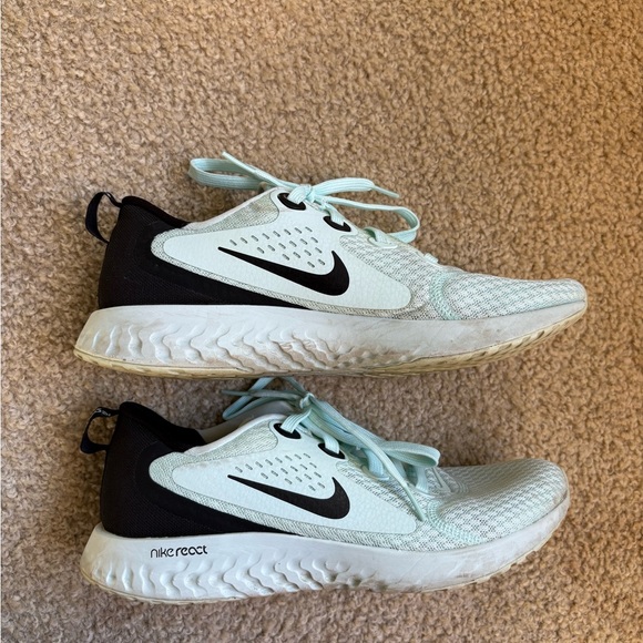 Nike React Women's Running Shoes - Picture 2 of 8